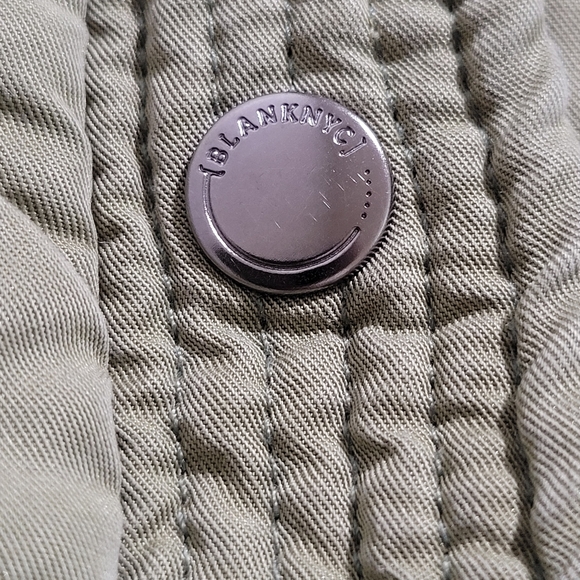 BLANK NYC Women's Quilted Drop Shoulder Jacket Size Sm Burnt Sage Oversized - Picture 11 of 13